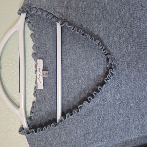 Siani Milano Ruffle V Neck Lace Sleeve Top Size Large - Picture 4 of 7